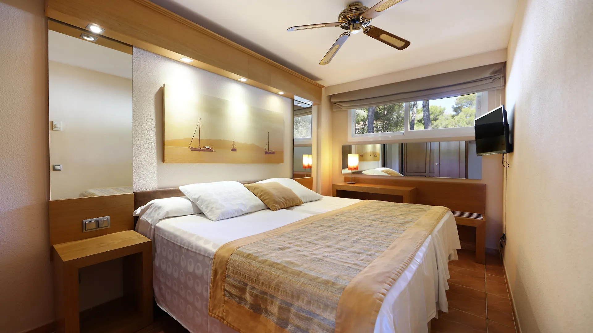 Iberostar Selection Jardin Del Sol Suites - Adults Only Santa Ponsa Hotel